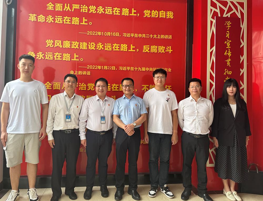 ca58b9e727164223897bab6c3197f802.jpg ca58b9e727164223897bab6c3197f802.jpg