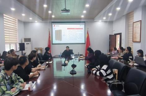 深耕经典著作 启迪思想智慧——李博豪副教授、博士应邀到bevictor伟德开展马克思主义经典著作专题讲座